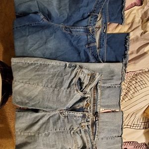 2 pairs of jeans